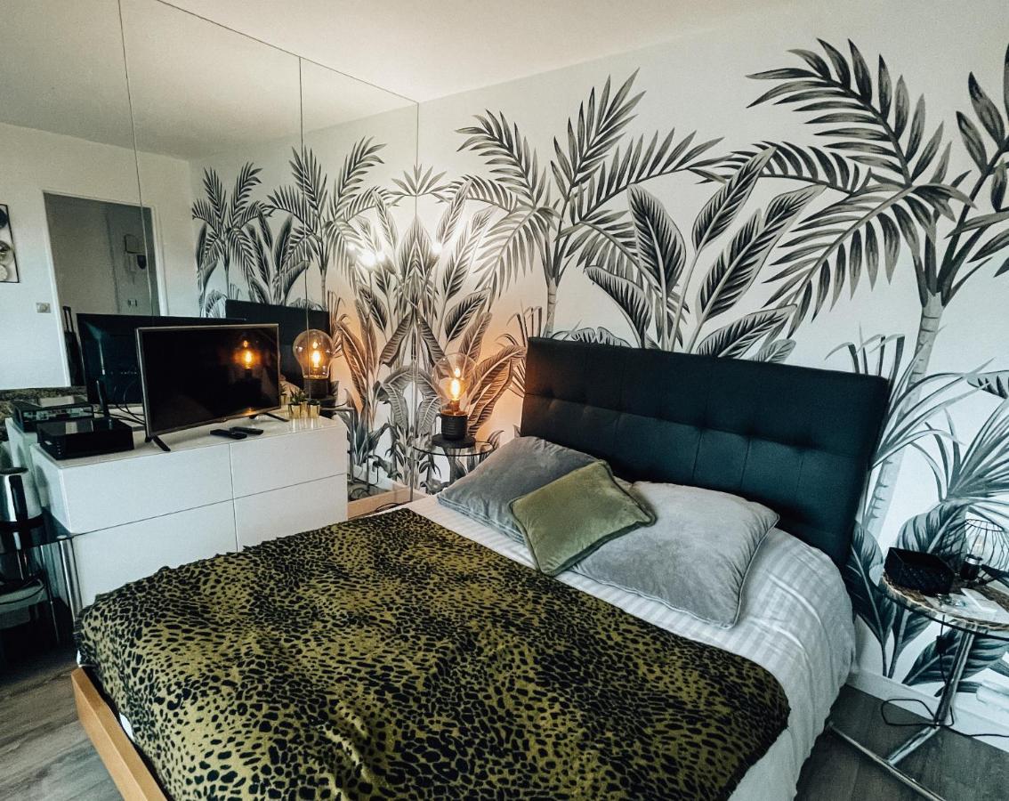 Beautiful Modern Fully Furnished Studio Levallois-Perret Exteriör bild