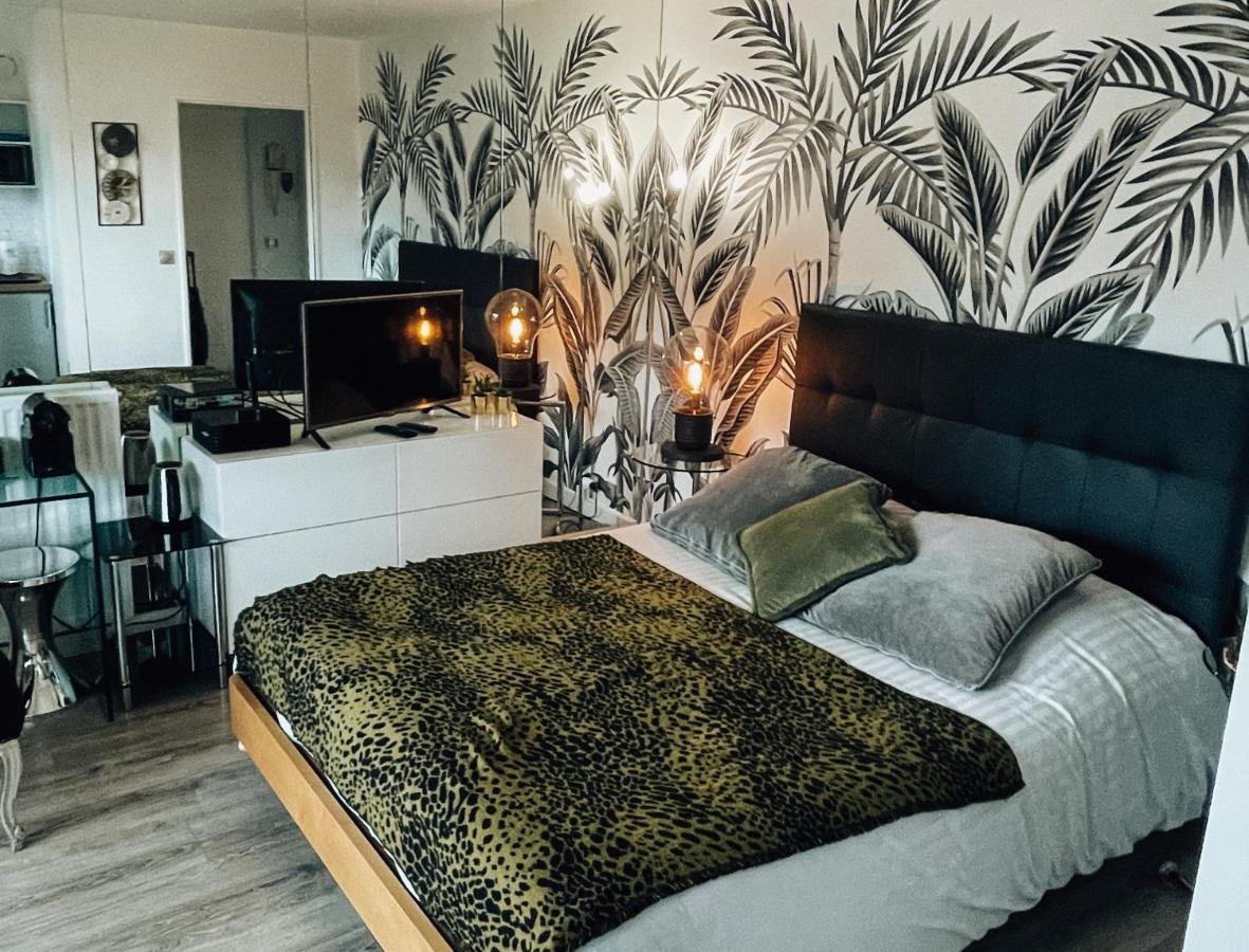 Beautiful Modern Fully Furnished Studio Levallois-Perret Exteriör bild