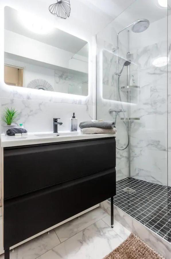 Beautiful Modern Fully Furnished Studio Levallois-Perret Exteriör bild